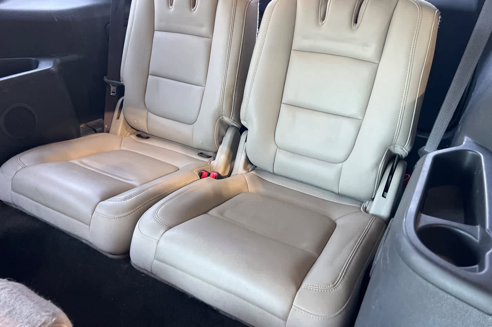 Used 2013 Ford Explorer XLT FWD image 17