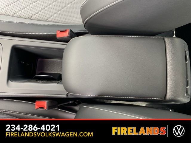 New 2025 Volkswagen Tiguan SE image 41