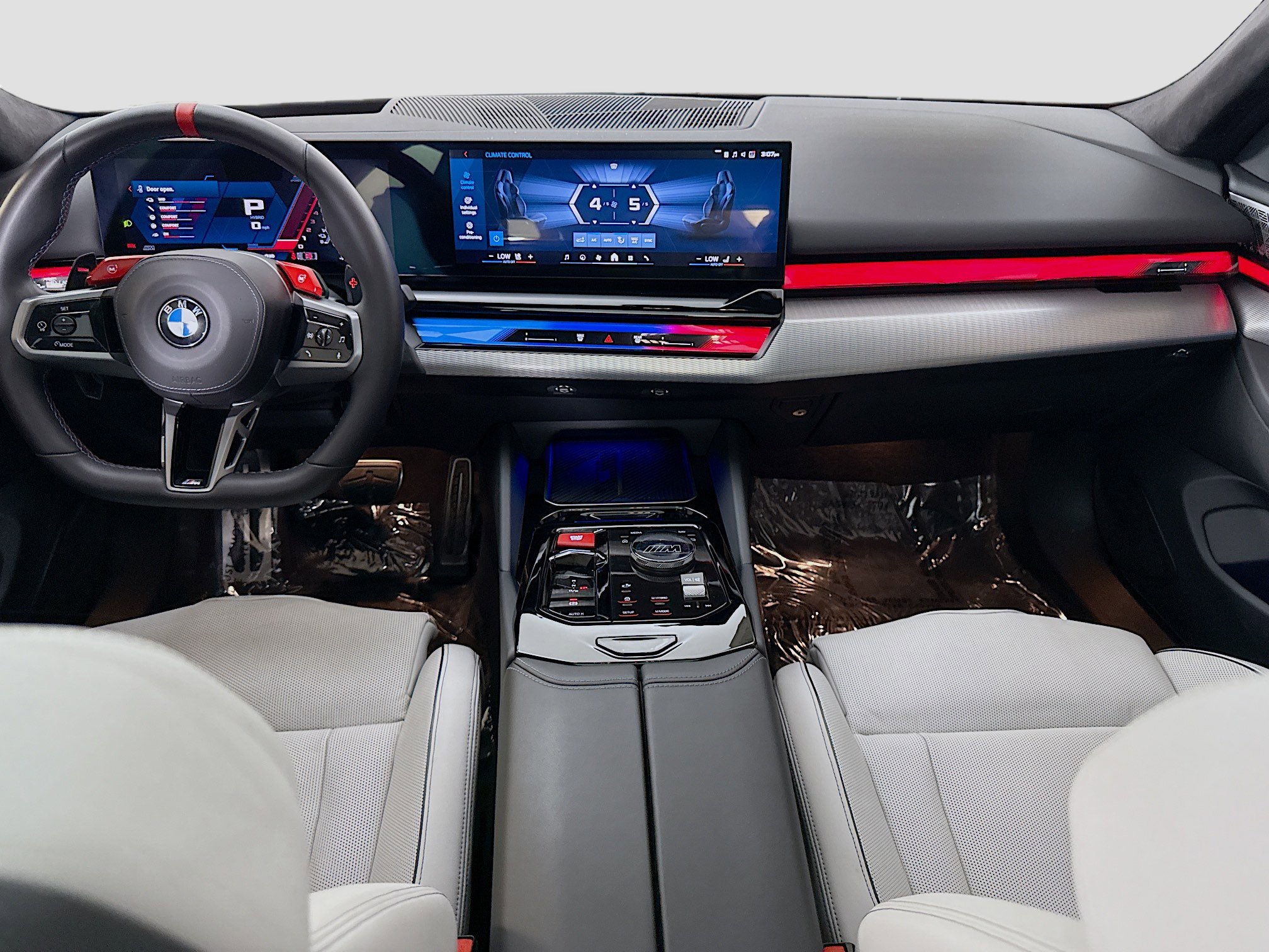 Used 2025 BMW M5 w/ Executive Package image 25