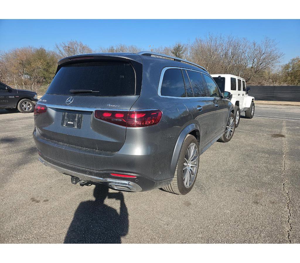 Used 2025 Mercedes-Benz GLS 450 4MATIC image 9