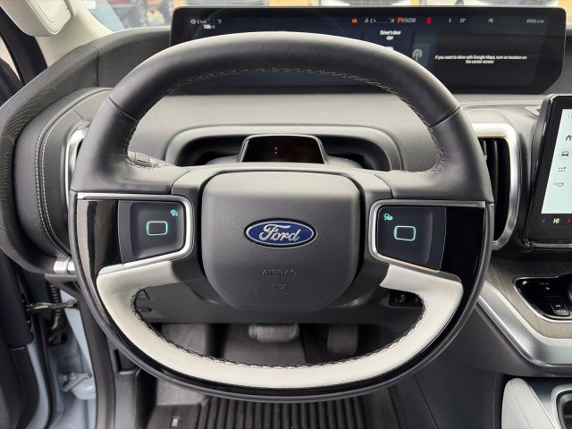 Used 2025 Ford Expedition Platinum w/ Platinum Ultimate Package AWD/4WD image 15