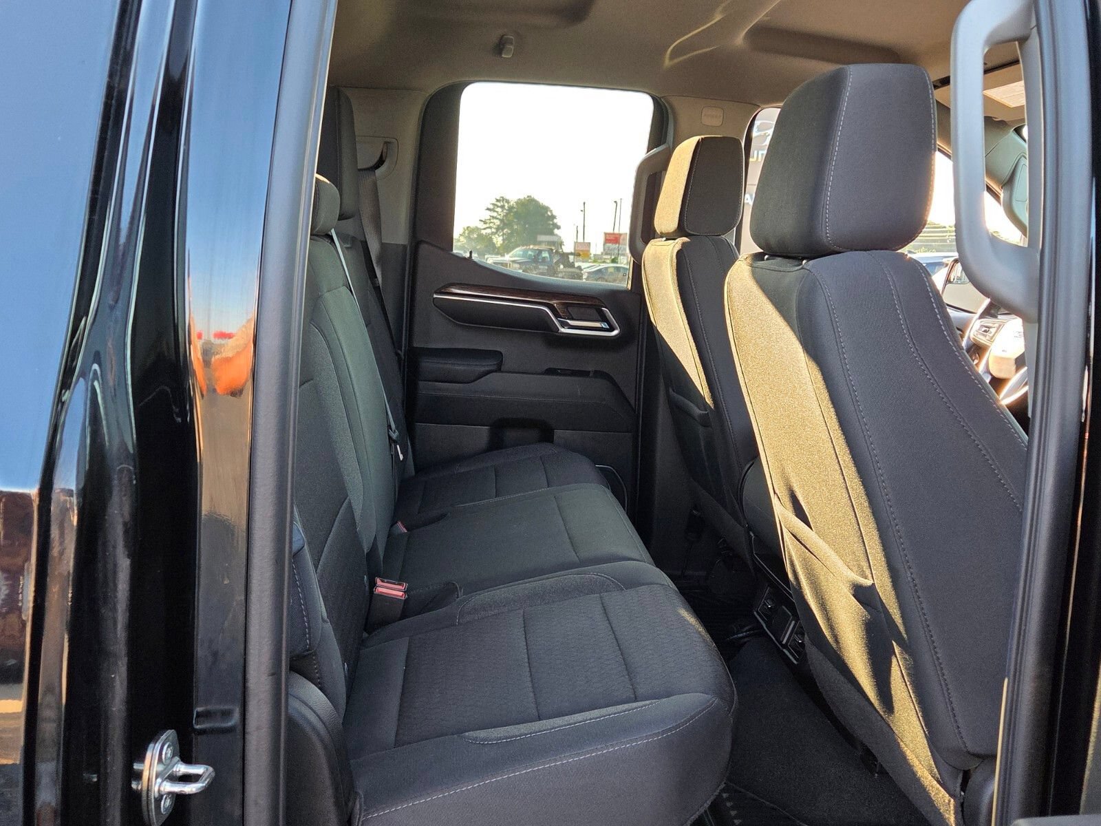 Used 2022 GMC Sierra 1500 SLE w/ X31 Off-Road Package AWD/4WD image 15