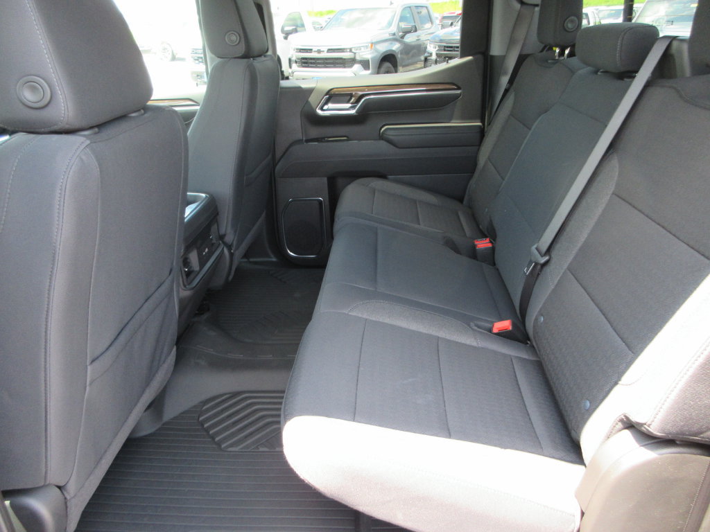 New 2026 Chevrolet Silverado 1500 RST AWD/4WD image 17