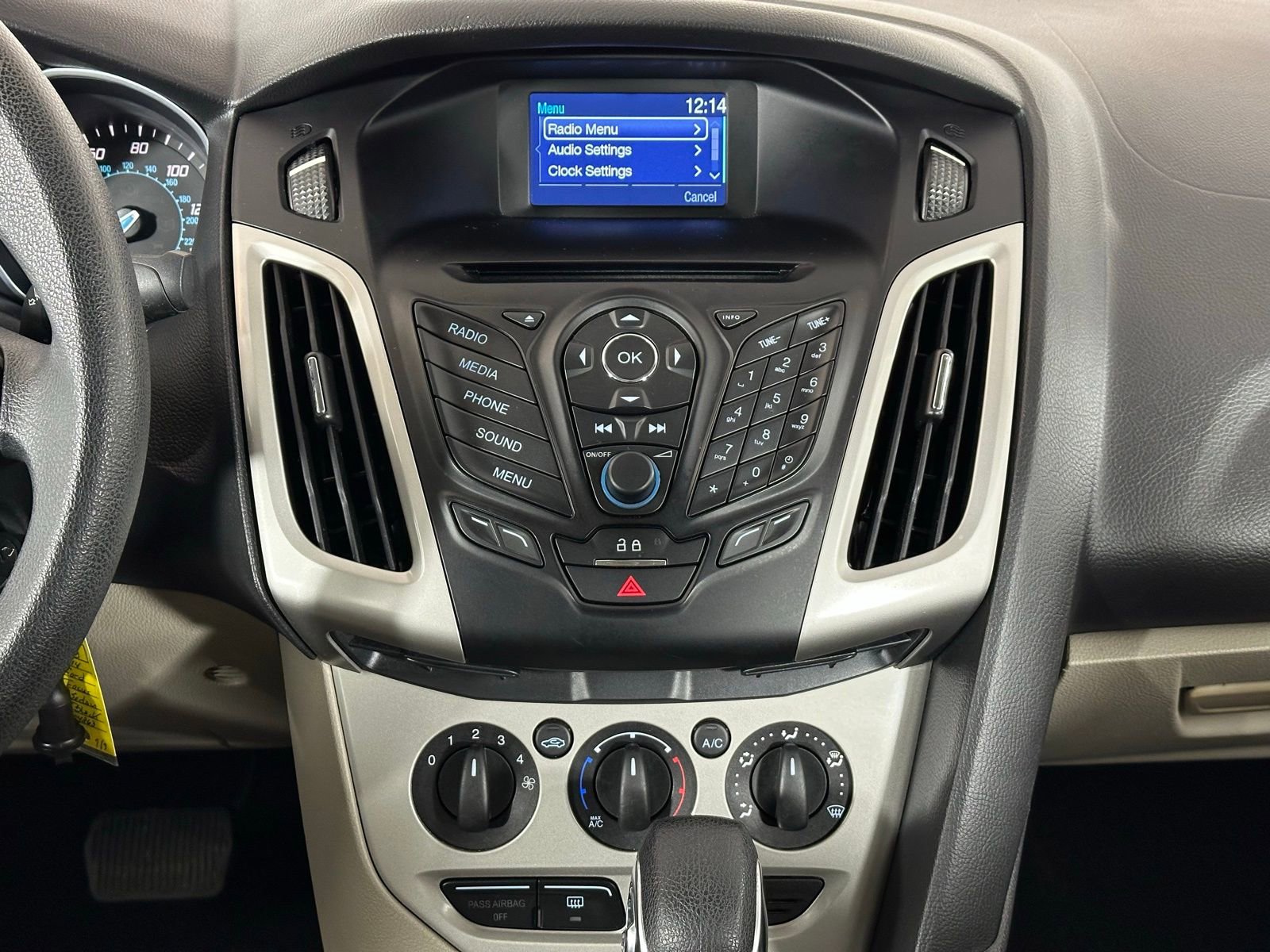 Used 2014 Ford Focus SE image 13