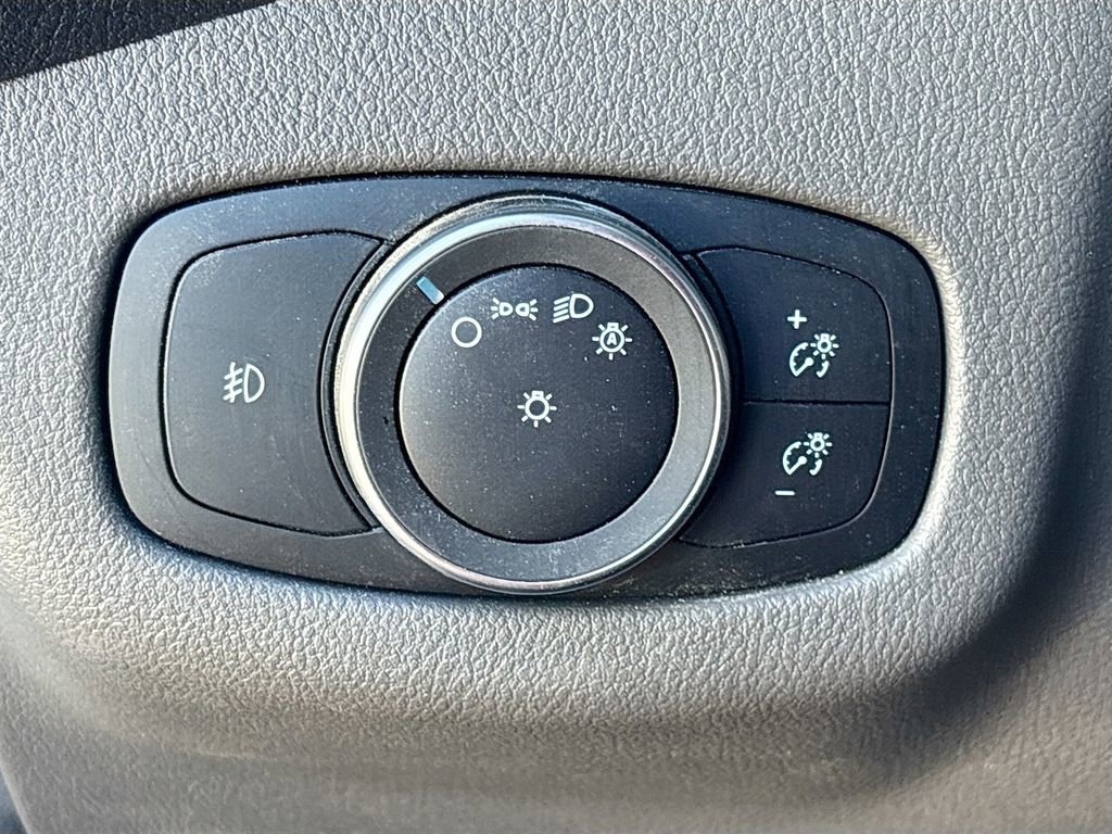 Used 2023 Ford Transit Connect XLT image 10