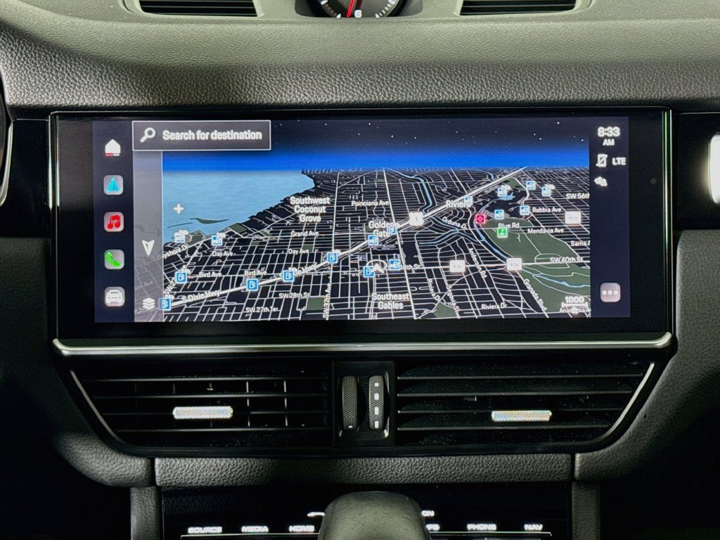 Certified 2023 Porsche Cayenne Platinum Edition AWD/4WD image 15