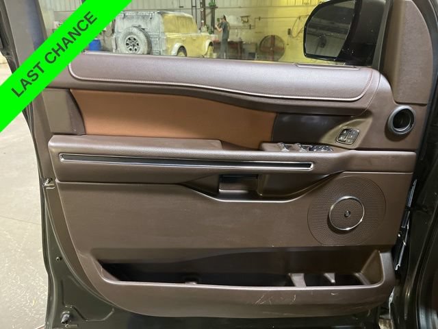 Used 2023 Ford Expedition Max King Ranch AWD/4WD image 12