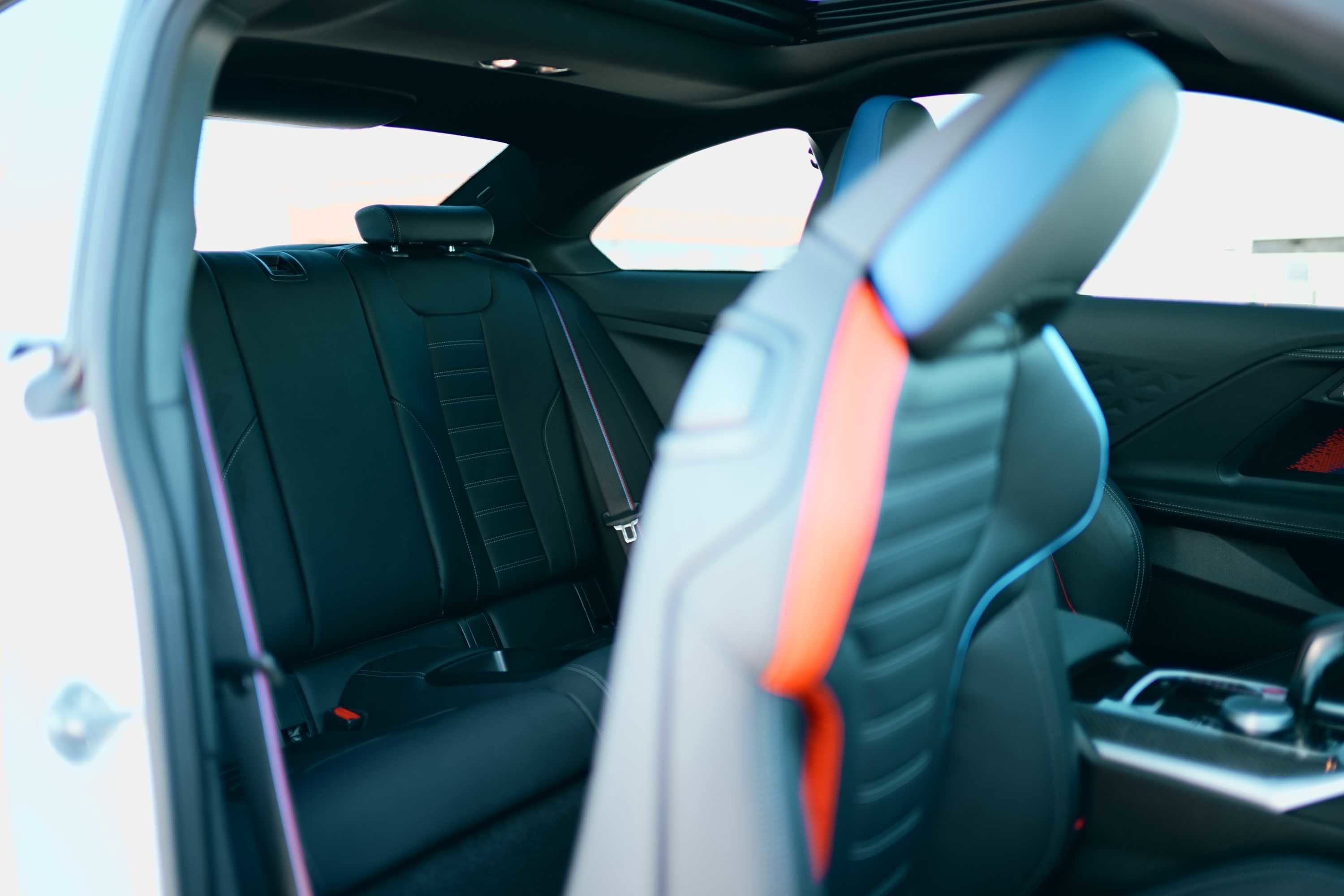 Used 2025 BMW M2 w/ Lighting Package image 28