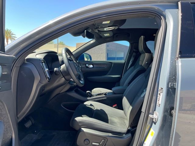 Used 2023 Volvo C40 P8 Recharge Ultimate w/ Protection Package Premier image 12