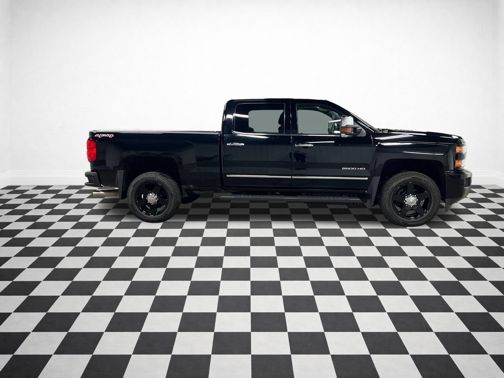 Used 2015 Chevrolet Silverado 2500 LTZ w/ Duramax Plus Package AWD/4WD image 2