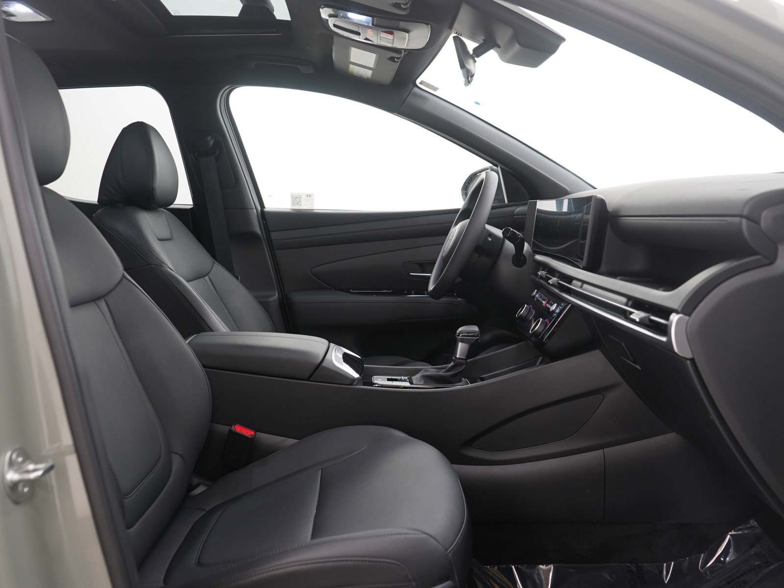 Certified 2025 Hyundai Santa Cruz SEL image 13