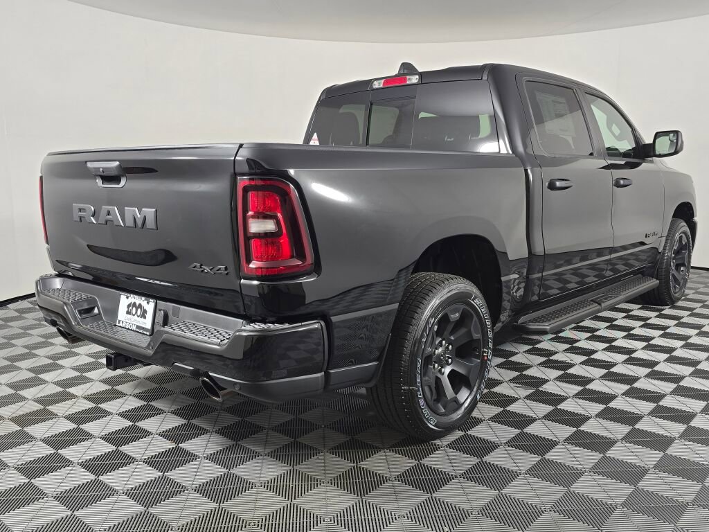 New 2026 RAM 1500 Express AWD/4WD image 4
