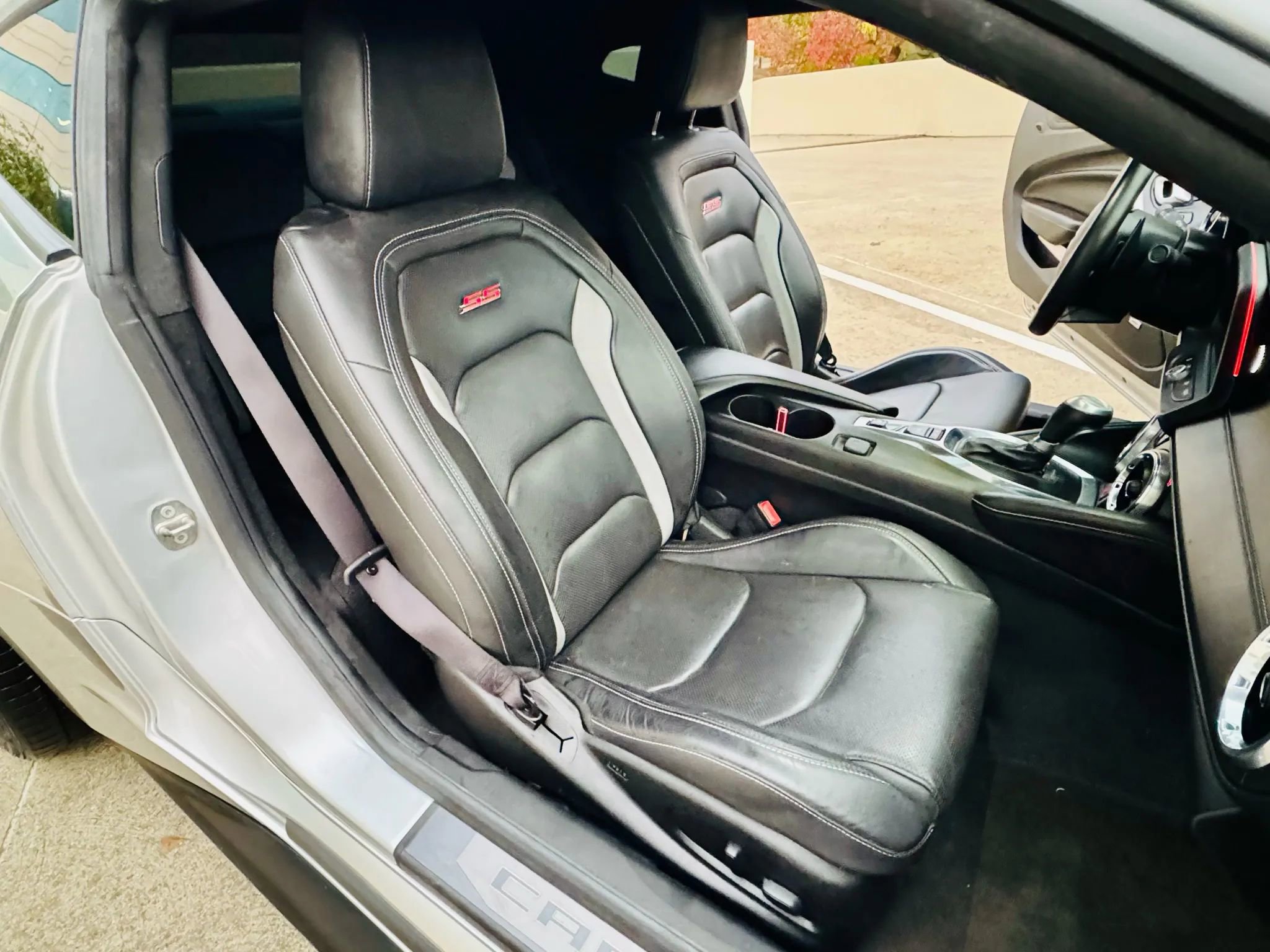 Used 2017 Chevrolet Camaro SS image 28