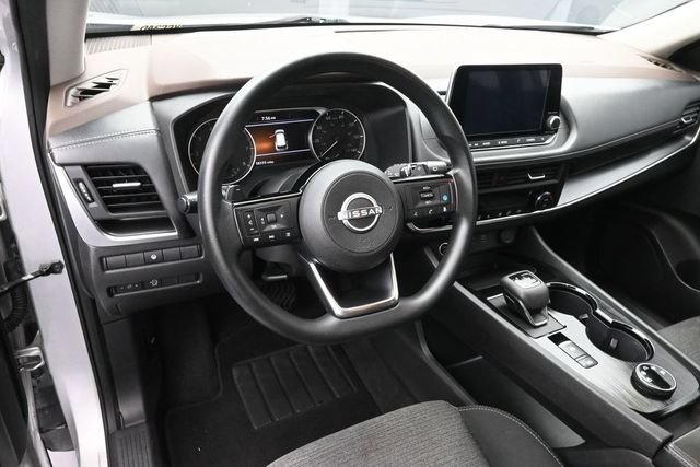 Used 2023 Nissan Rogue SV AWD/4WD image 25