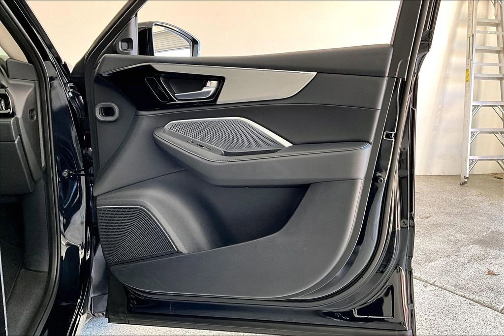 Certified 2025 Acura MDX SH-AWD image 23