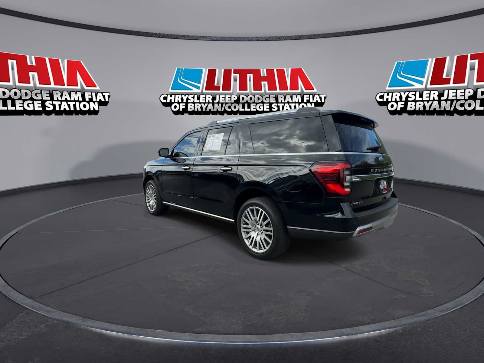 Used 2022 Ford Expedition Max Limited AWD/4WD image 6