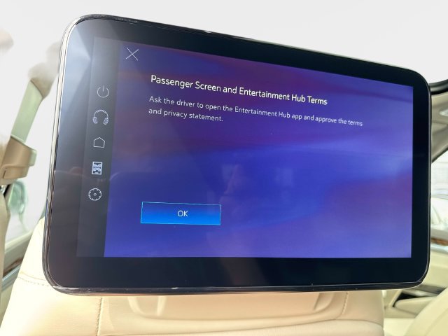 New 2026 Cadillac Escalade Platinum Sport w/ LPO, ONYX Package AWD/4WD image 15