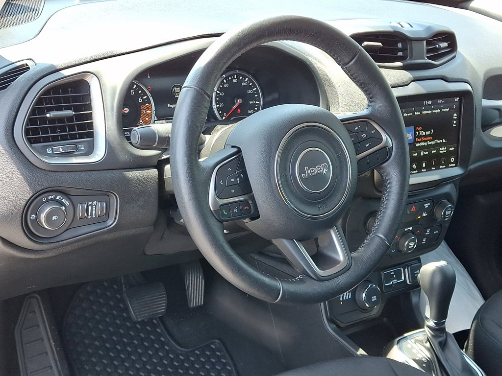 Certified 2022 Jeep Renegade Latitude w/ Convenience Group AWD/4WD image 25