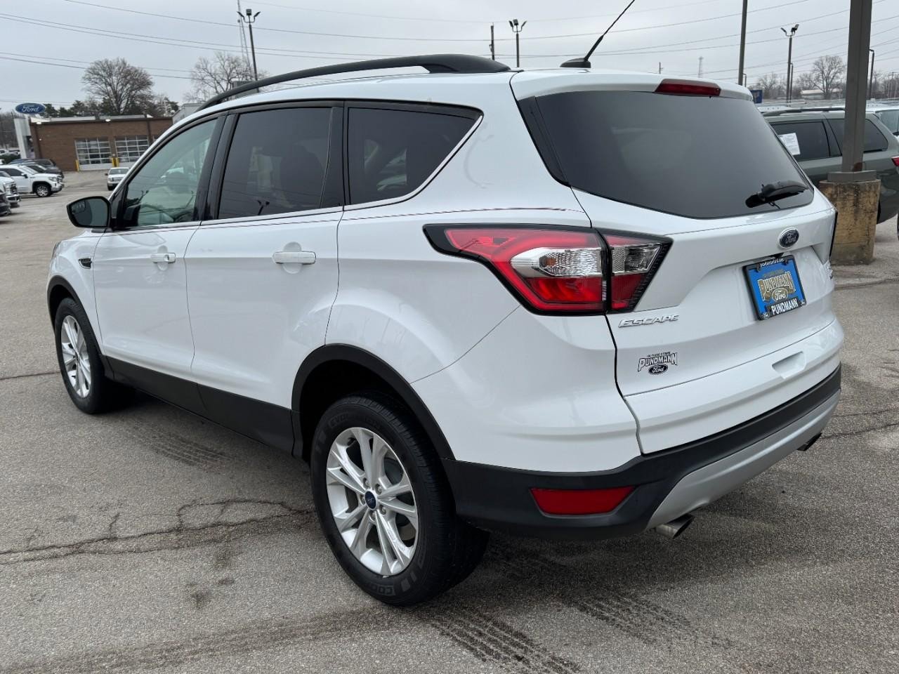 Used 2018 Ford Escape SE image 5