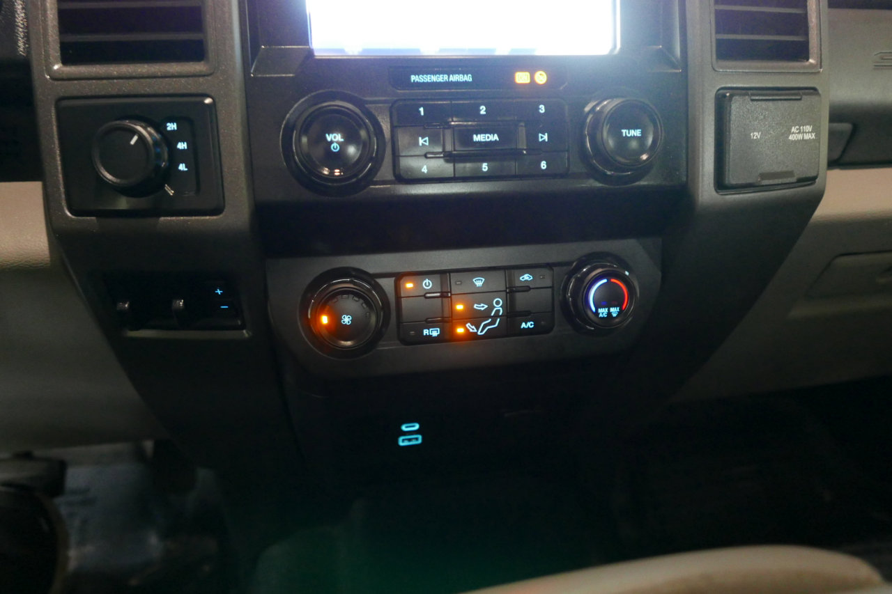 Used 2020 Ford F250 XL w/ Power Equipment Group image 17