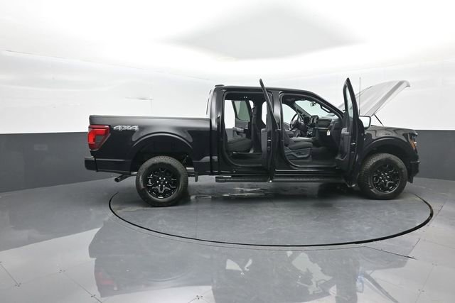 New 2026 Ford F150 XLT w/ Equipment Group 302A MID image 35