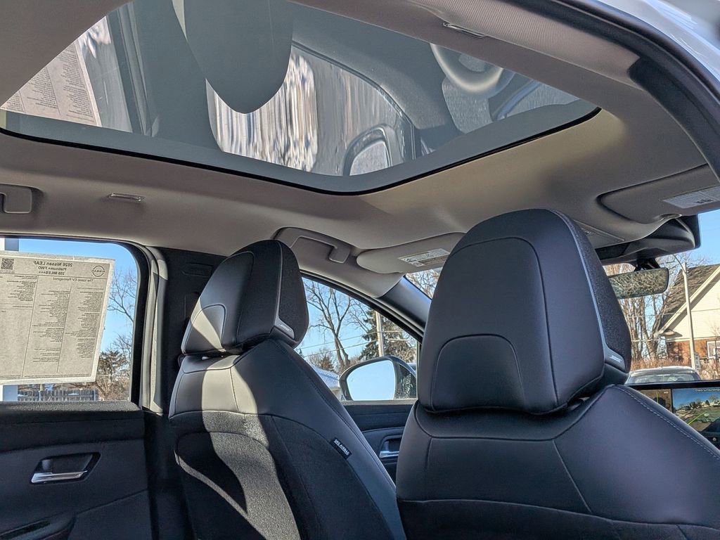 New 2026 Nissan Leaf Platinum+ w/ Cargo Package (Platinum+) FWD image 21
