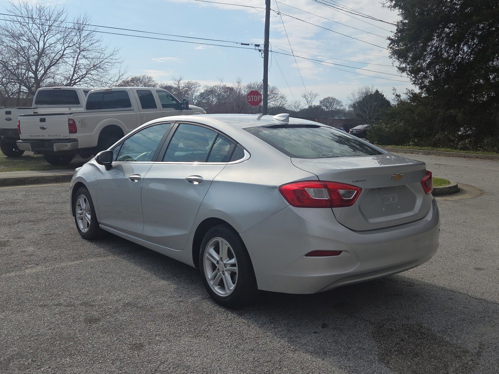 Used 2017 Chevrolet Cruze LT w/ Sun And Sound Package FWD image 3