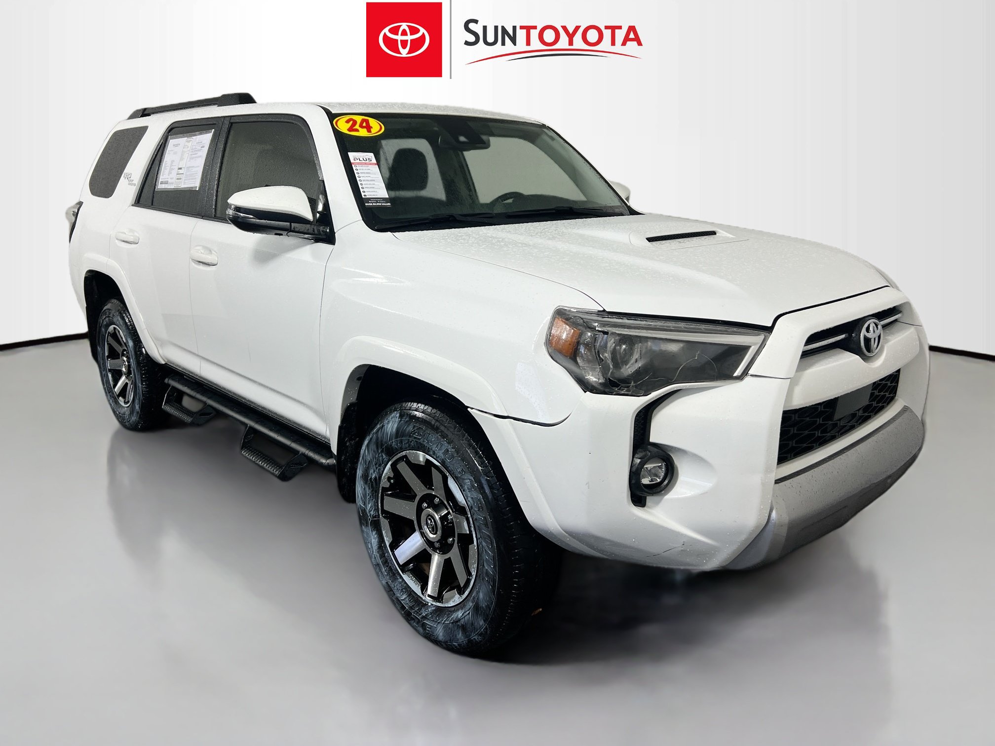 Used 2024 Toyota 4Runner TRD Off-Road Premium w/ Moonroof Package AWD/4WD image 1
