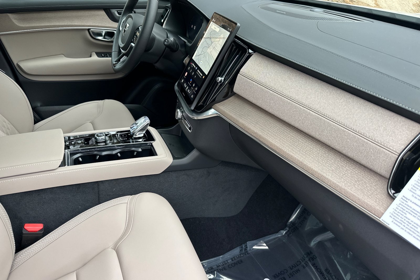 New 2026 Volvo XC90 B6 Plus image 14