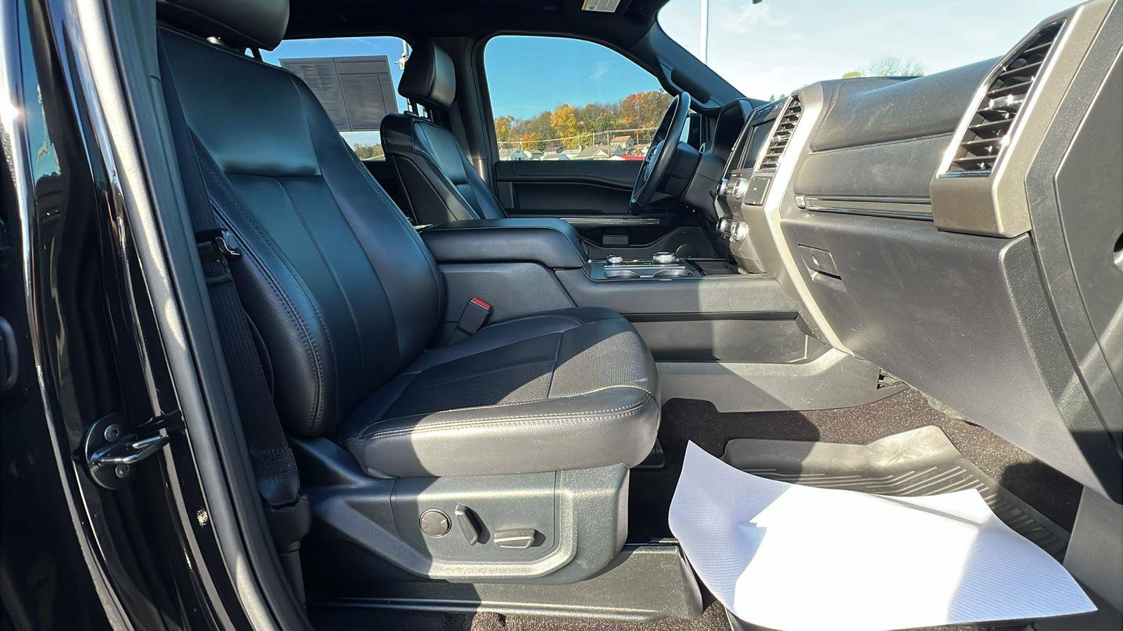 Used 2021 Ford Expedition XLT image 13