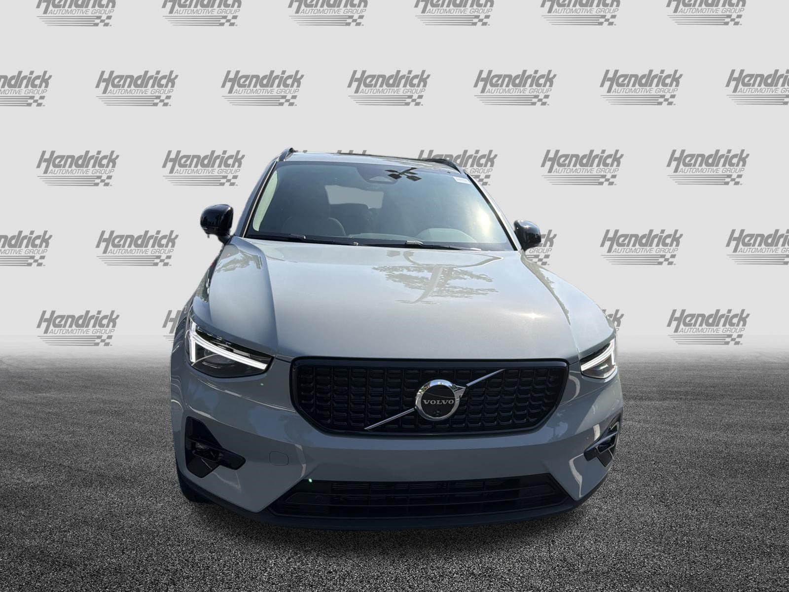 New 2026 Volvo XC40 B5 Ultra w/ Protection Package Premier AWD/4WD image 3