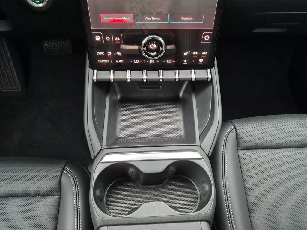 New 2027 GMC Terrain Elevation w/ Elevation Premium Package AWD/4WD image 13