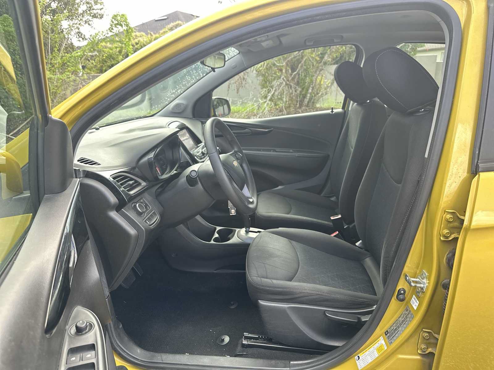 Used 2022 Chevrolet Spark LT FWD image 2