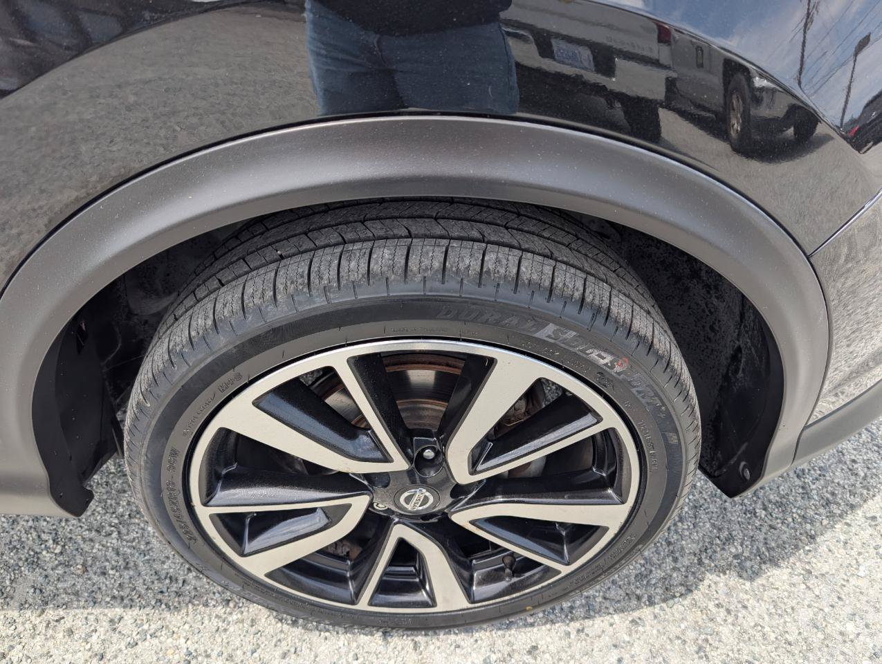 Used 2018 Nissan Rogue Sport SL w/ SL Premium Package FWD image 4