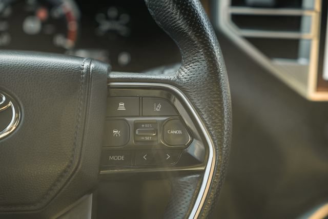 Used 2023 Toyota Tundra Platinum AWD/4WD image 31