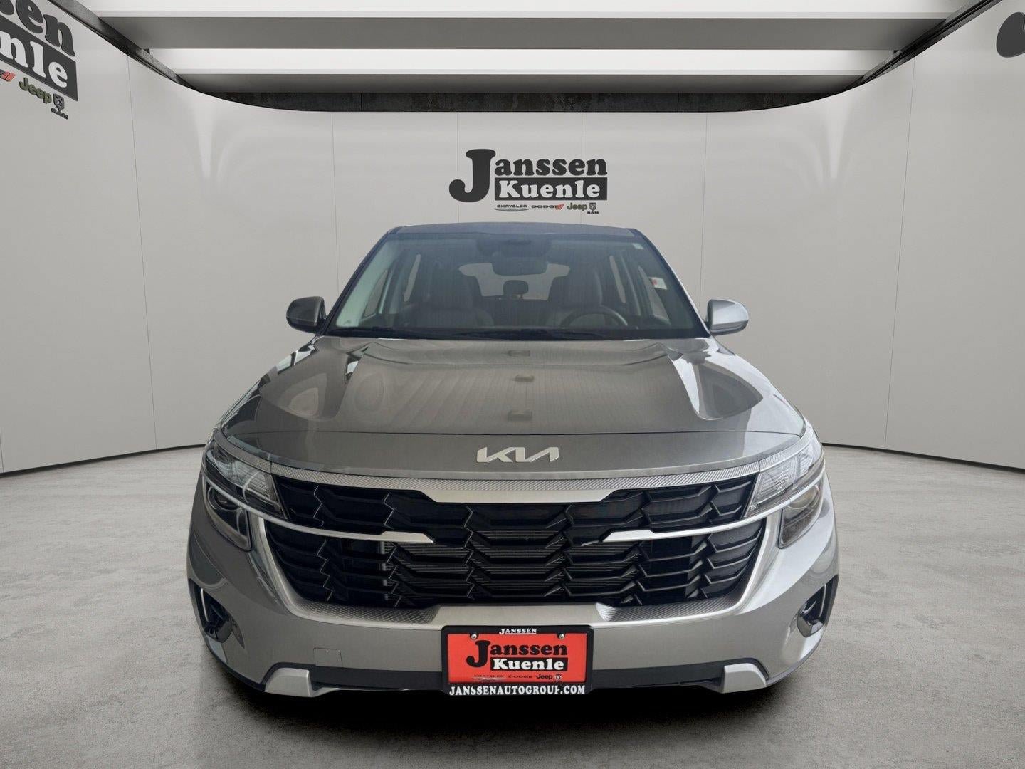 Used 2026 Kia Seltos LX AWD/4WD image 4