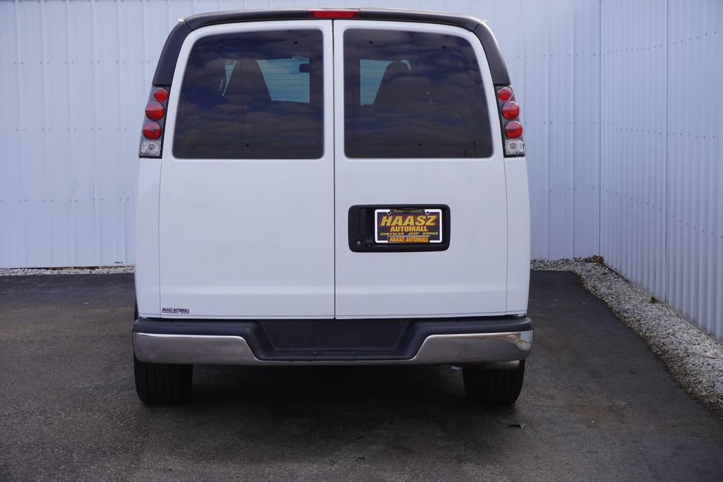 Used 2019 Chevrolet Express 3500 LT w/ LT Preferred Equipment Group image 5