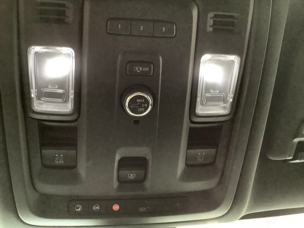 Used 2021 Chevrolet Suburban Z71 w/ Rear Media and Nav Package AWD/4WD image 25