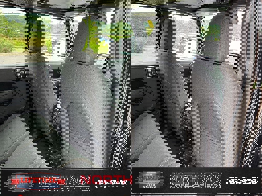 New 2025 Jeep Gladiator Sport image 23