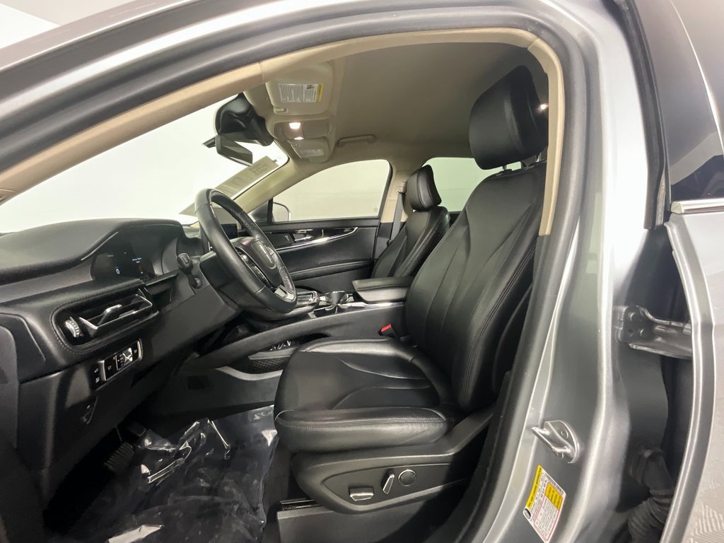 Certified 2023 Lincoln Nautilus FWD image 16