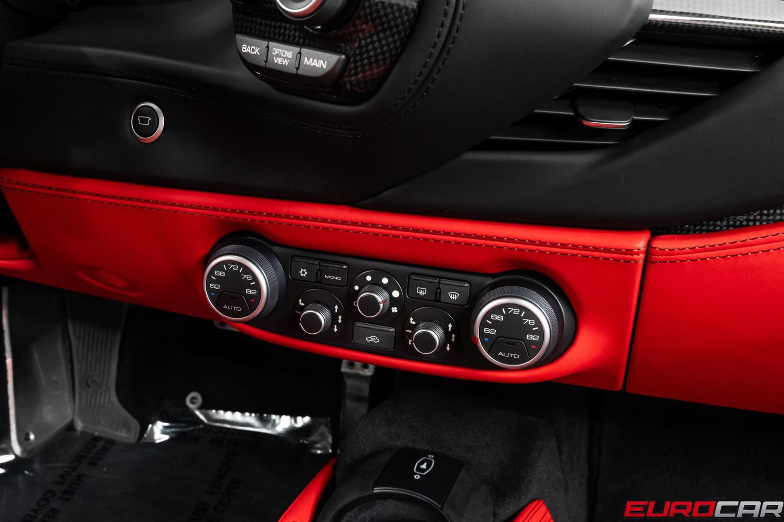 Used 2019 Ferrari 488 GTB RWD image 32