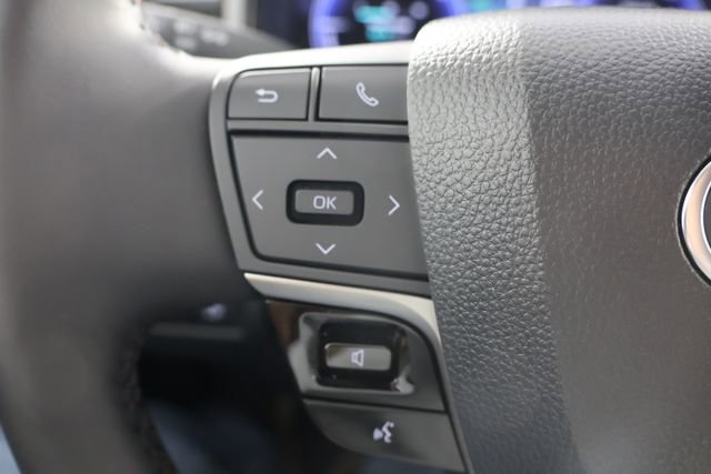 Used 2026 Toyota Camry XLE FWD image 11