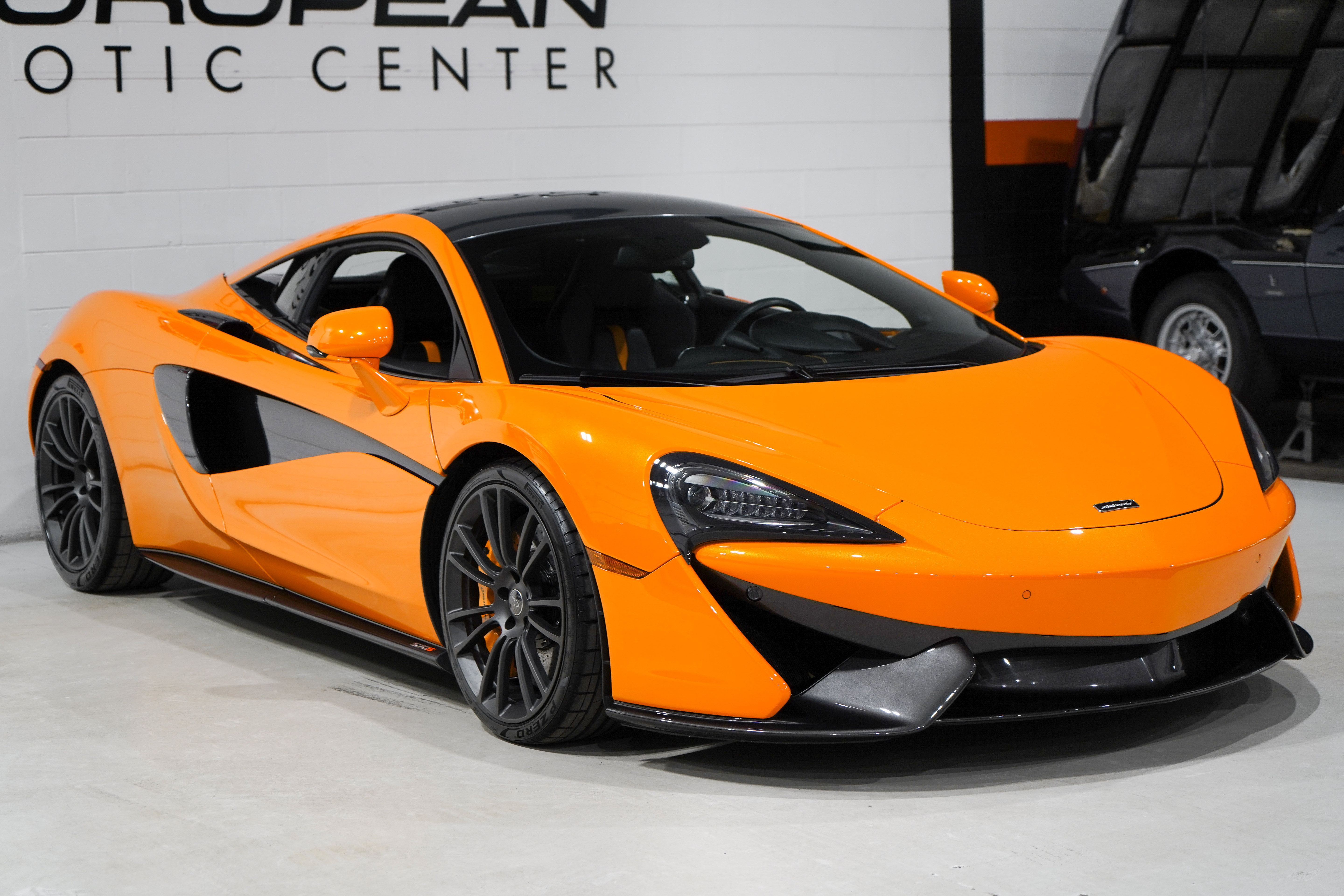 Used 2017 McLaren 570S Coupe RWD image 34