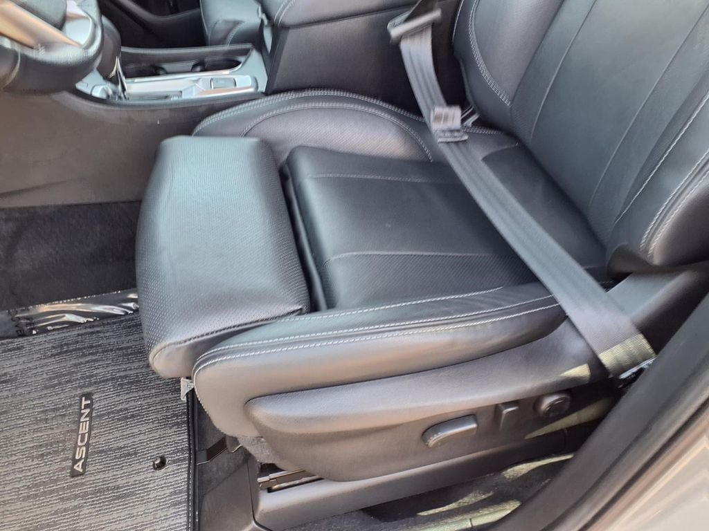 Used 2023 Subaru Ascent Limited AWD/4WD image 23