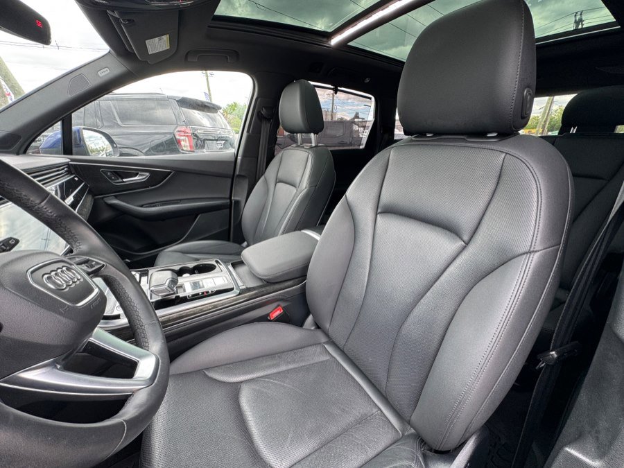 Used 2021 Audi Q7 3.0T Prestige w/ Prestige Package AWD/4WD image 21