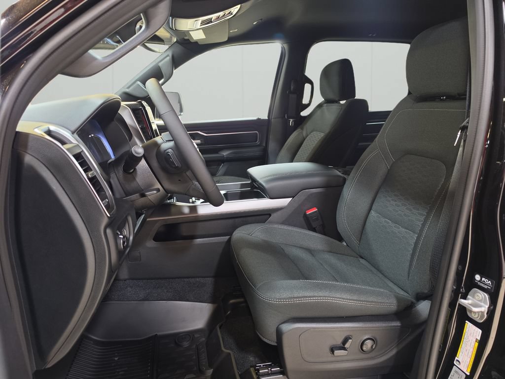 New 2027 RAM 1500 4x4 Crew Cab image 11