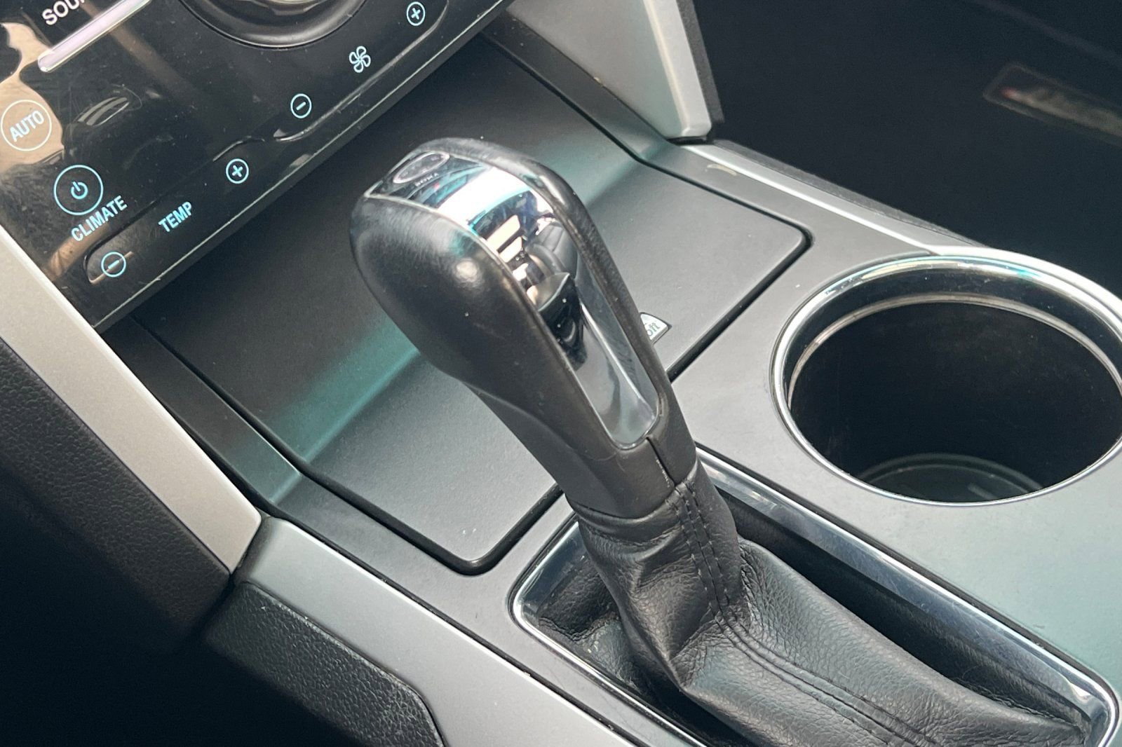 Used 2013 Ford Explorer Sport w/ Class III Trailer Tow Pkg image 19