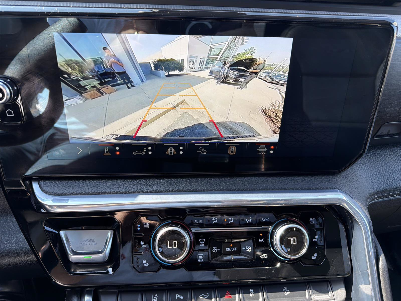 Used 2024 GMC Sierra 2500 Denali w/ Denali Reserve Package AWD/4WD image 22