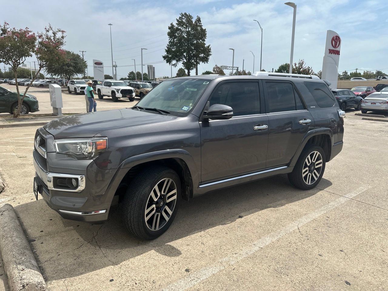 Used 2016 Toyota 4Runner Limited AWD/4WD video 1
