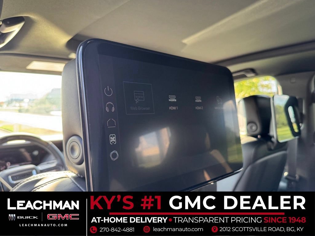 New 2026 GMC Yukon Denali Ultimate w/ LPO, Floor Liner Package AWD/4WD image 18